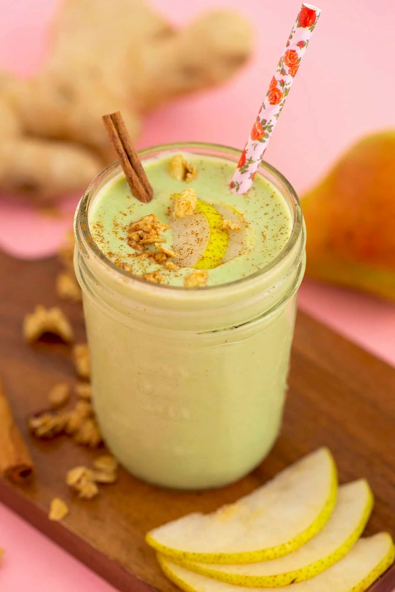 Cinnamon Pear Smoothie