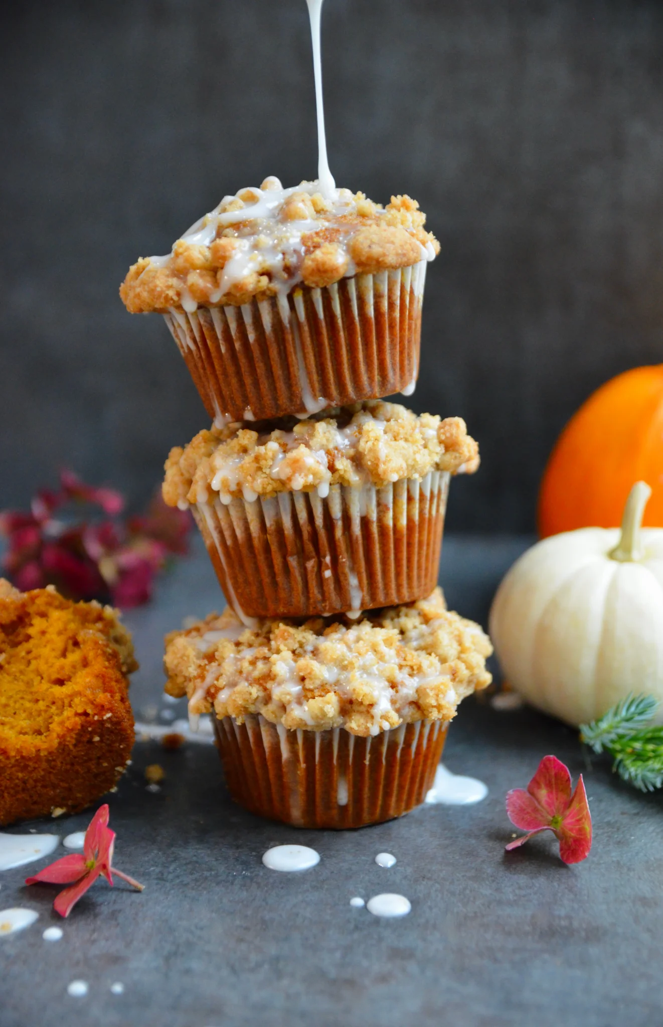 Pumpkin Coffee Cake Muffins