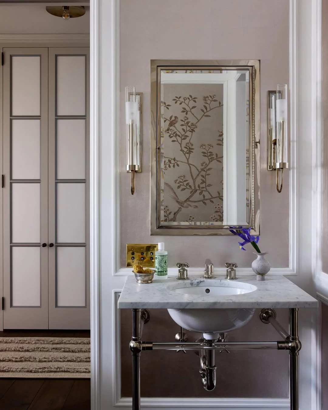 Elegant and Understated Bathroom Sink