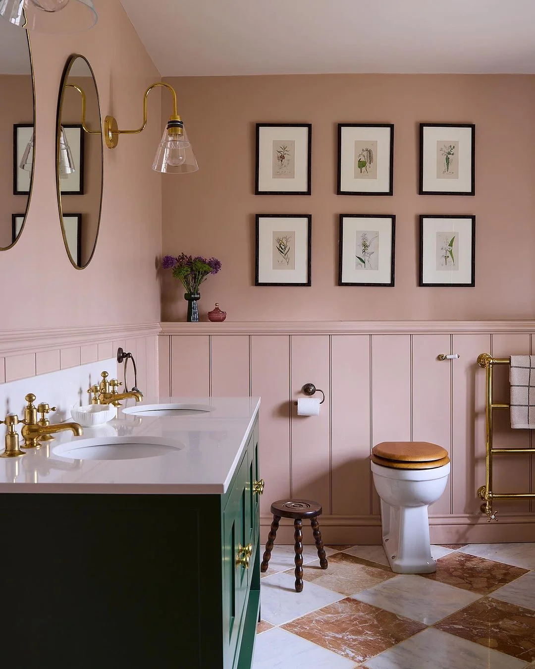 Elegant Botanical Prints and Soft Hues for a Classic Bathroom