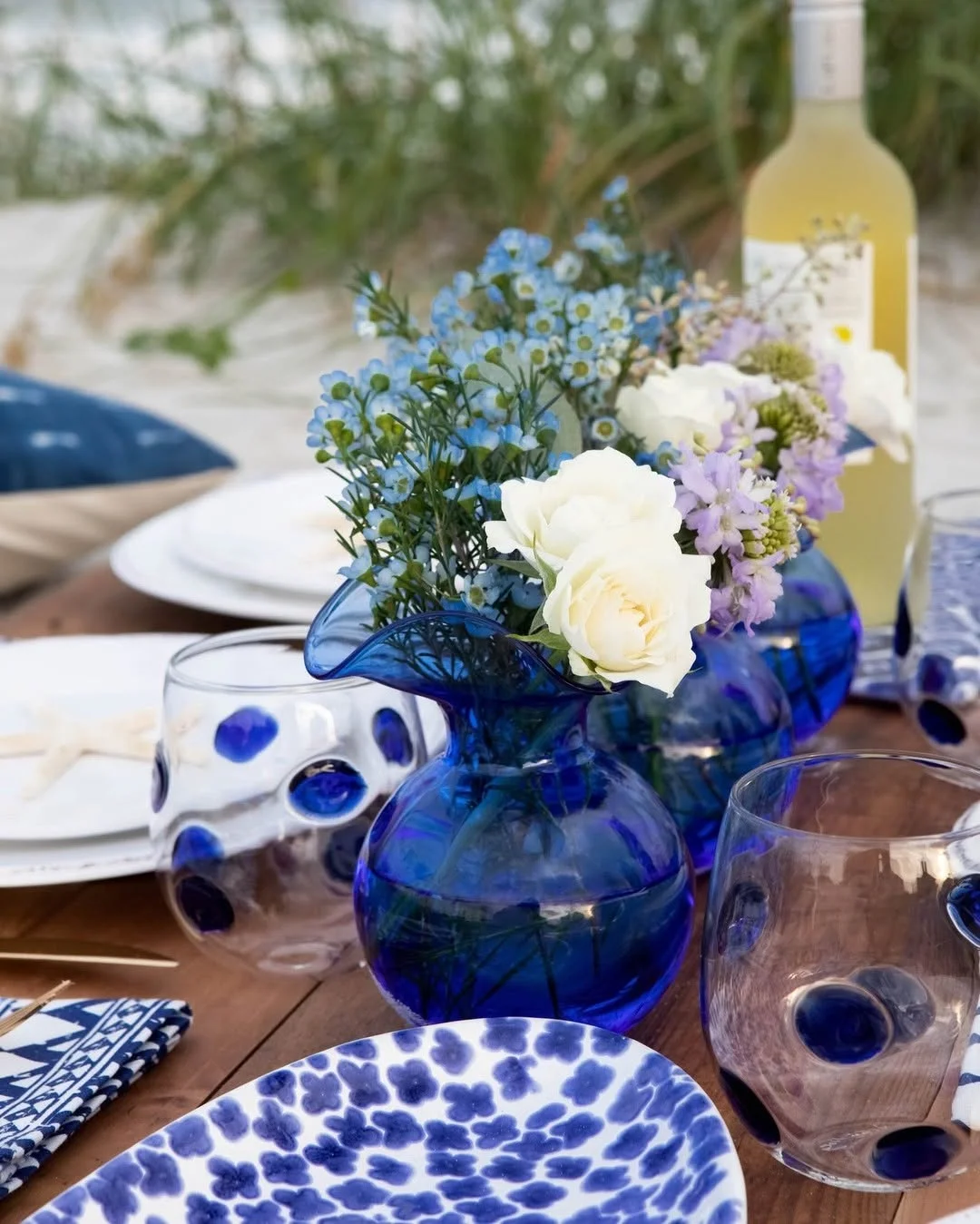 Beachy Blue &amp; White Tablescape