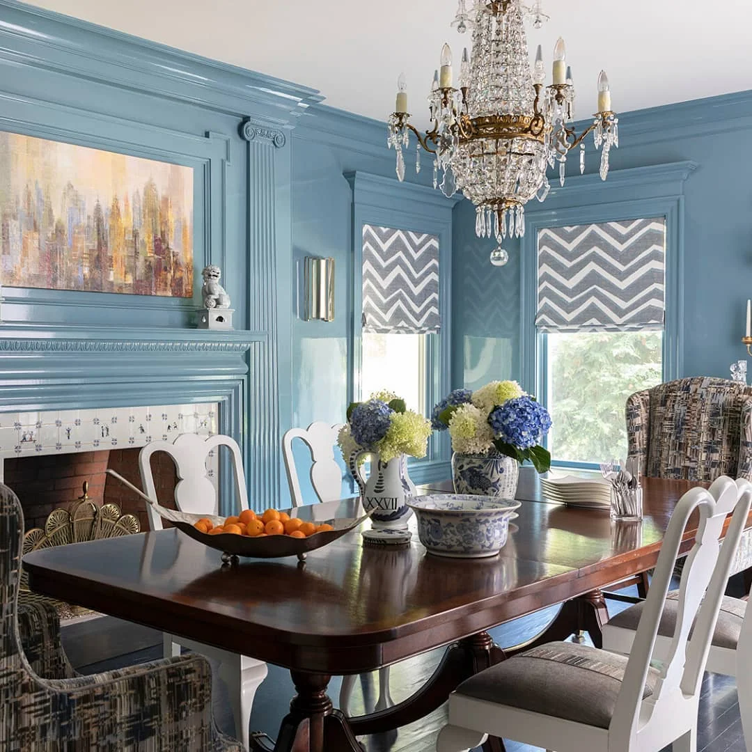 Glossy Blue Dining Room with a Modern Touch