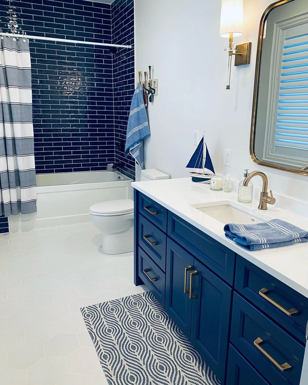 Boy&#39;s Nautical Charm Bathroom