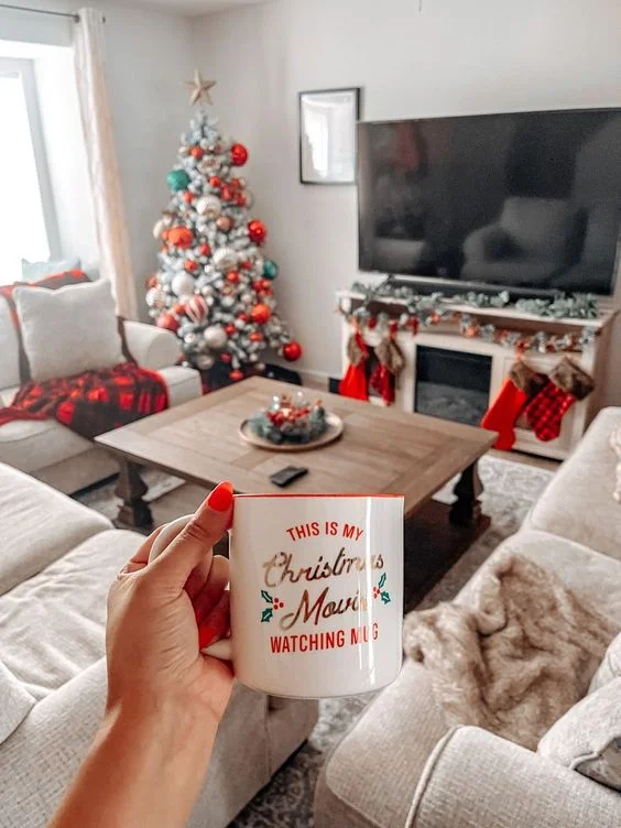 Small Living Room Christmas Decor