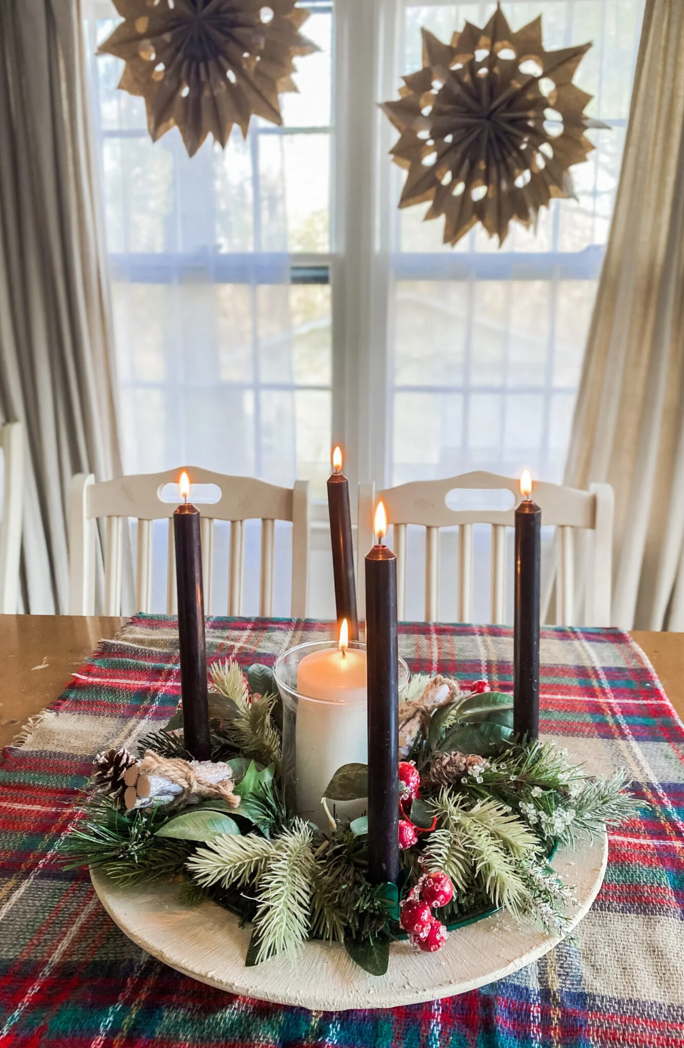 Easy &amp; Beautiful DIY Christmas Advent Wreath