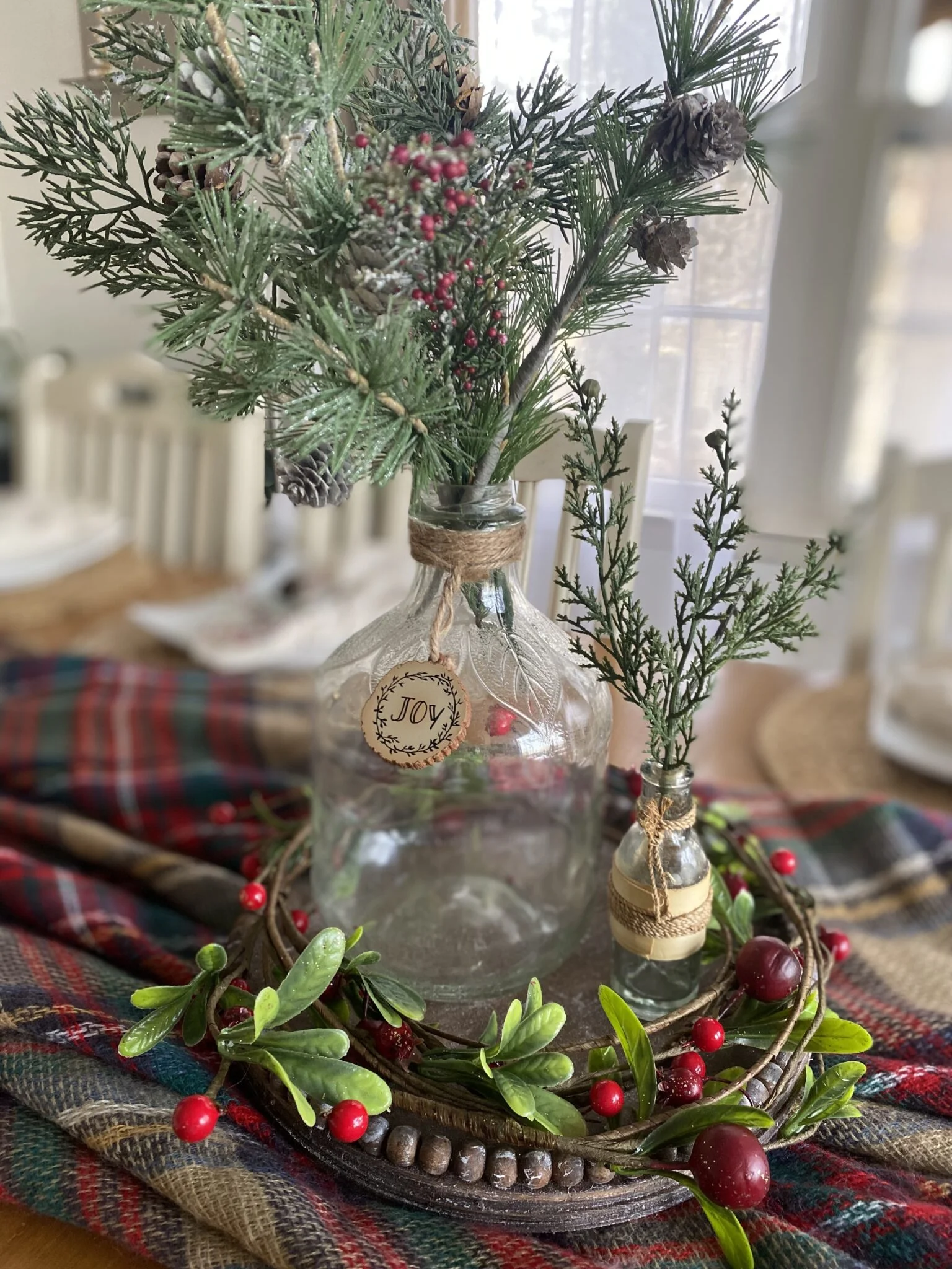 DIY Tray with Upcycled Bottle Christmas Florals