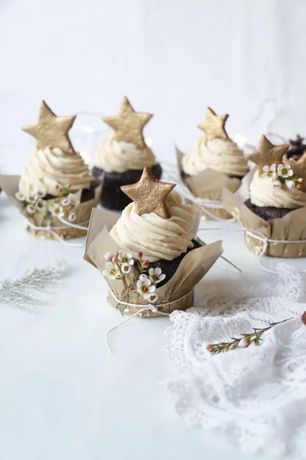 Gingerbread Star Cupcakes