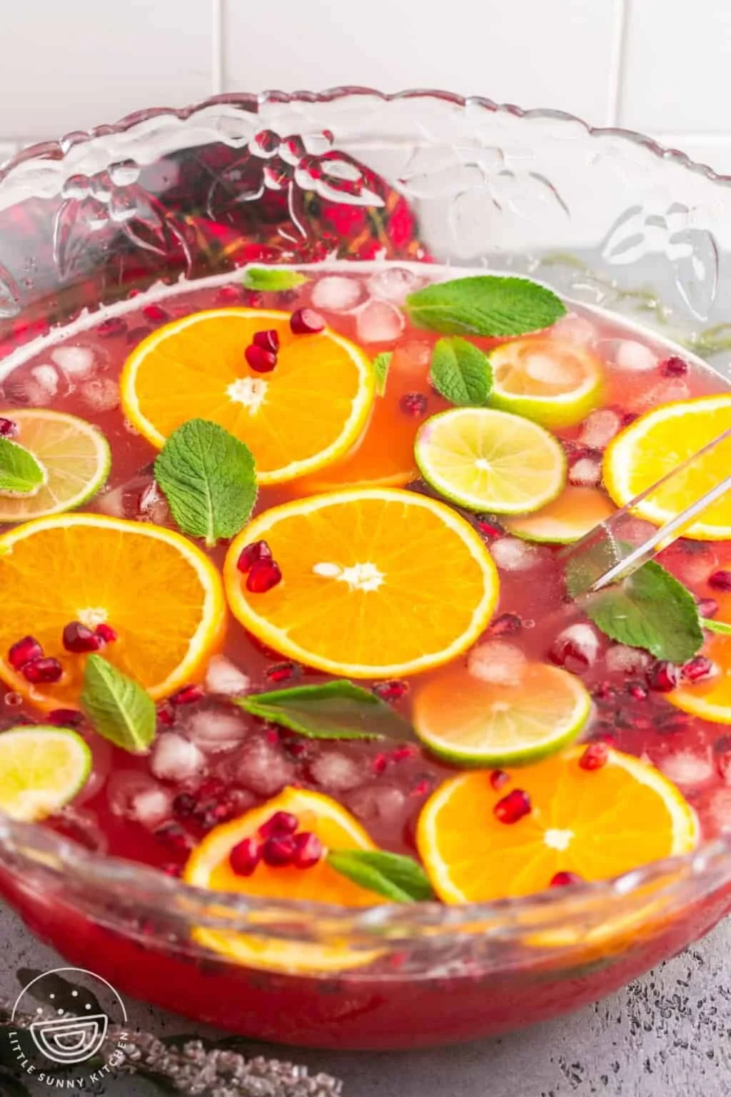 Kid-Friendly Christmas Punch