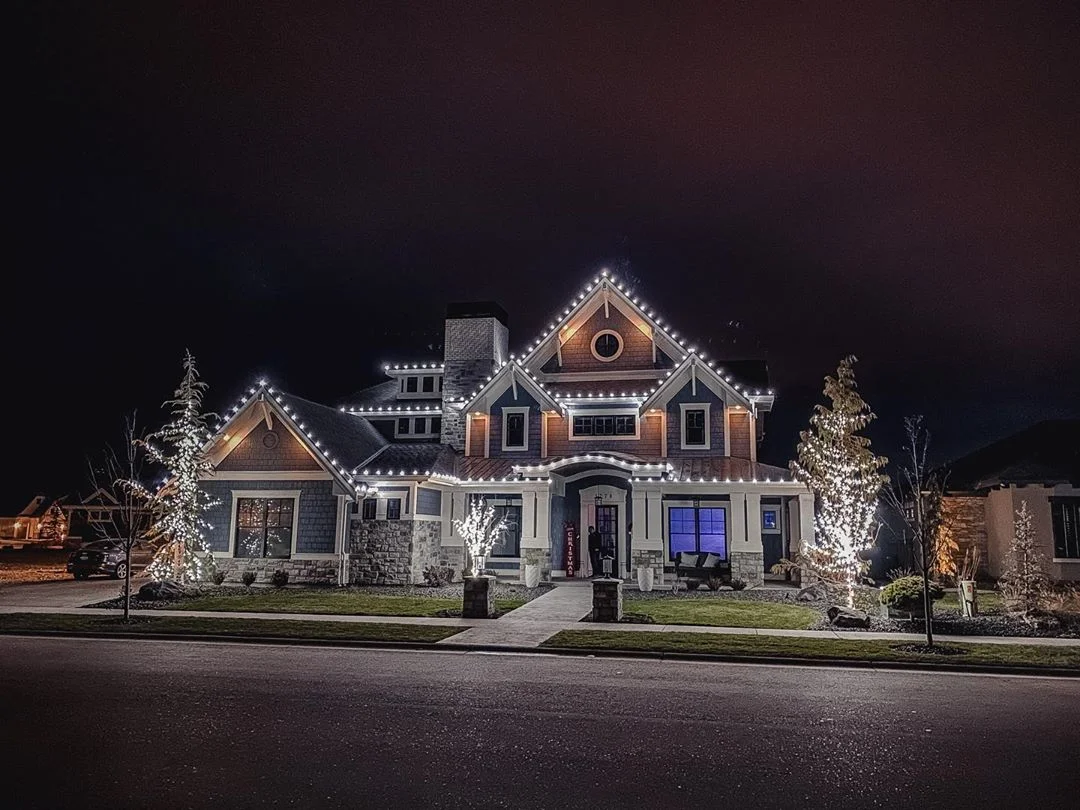 Icicle Lights for a Frosty Touch