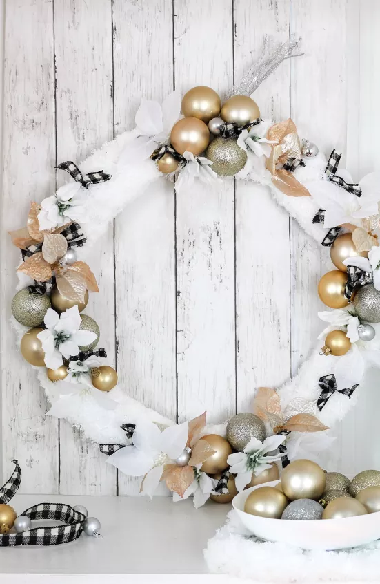 DIY Snowfall Festive Christmas Wreath