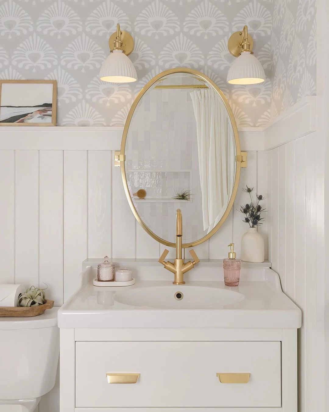 Soft and Elegant Bathroom