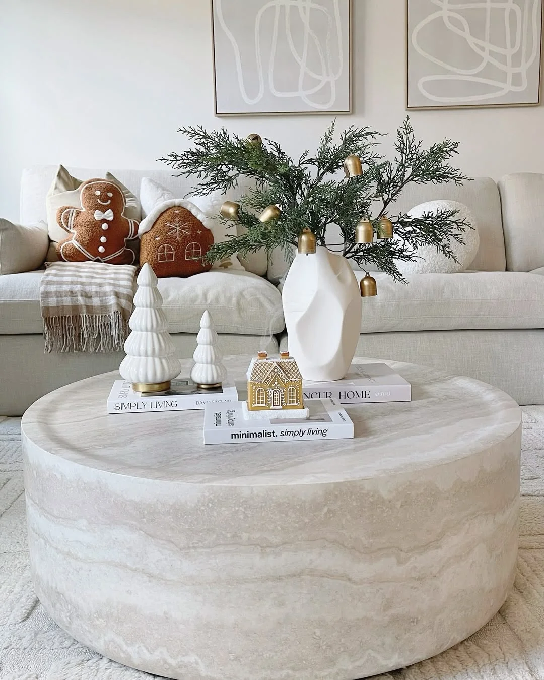 Creating a Minimalist Holiday Coffee Table