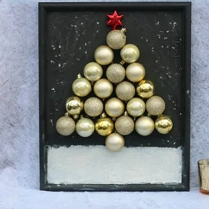 DIY Ornament Christmas Tree Picture