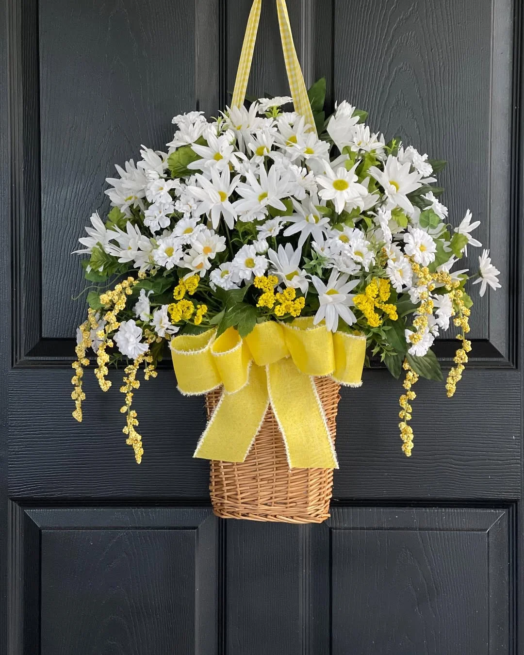 Daisy Chain Door Basket