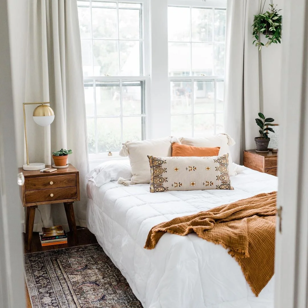 Bright and Minimalist Bedroom