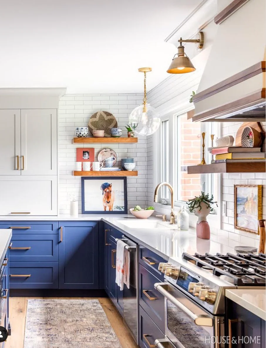 Classic Blue &amp; White Kitchen Cabinets