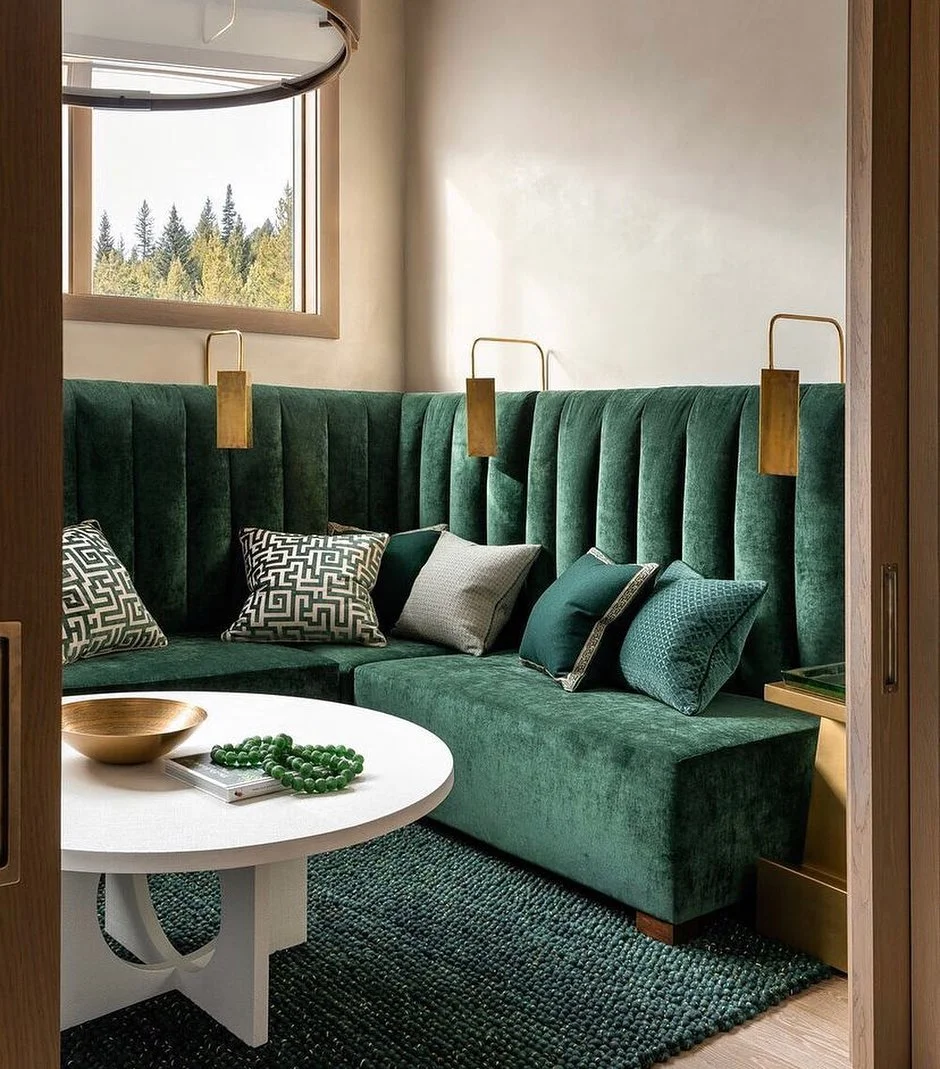 Luxurious Green Couch Nook