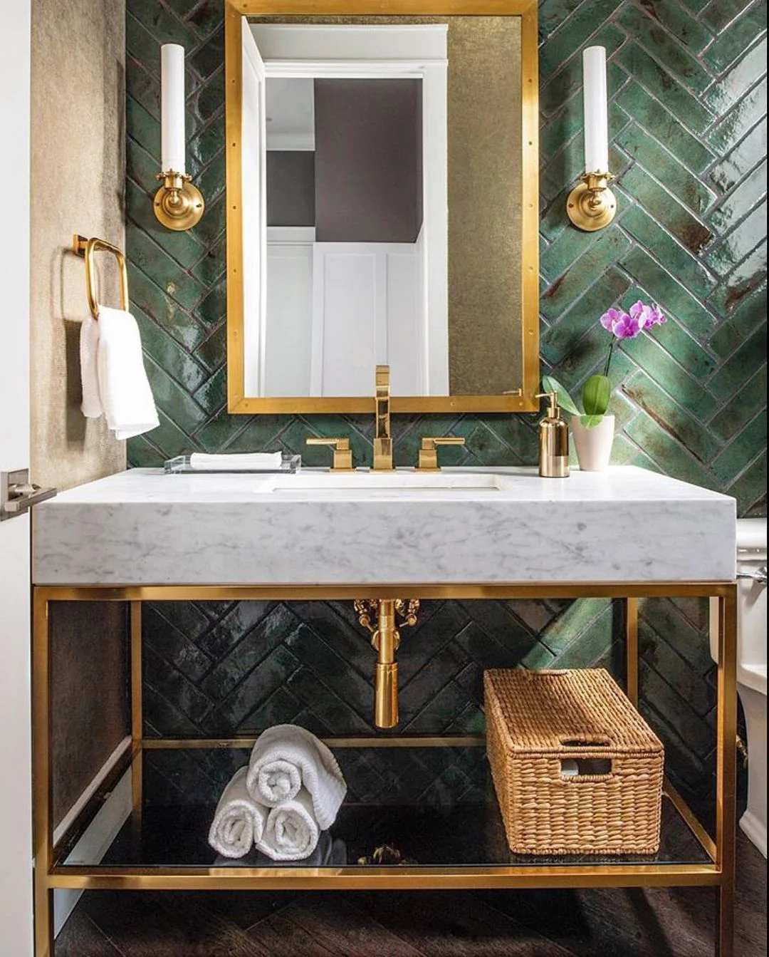 Glamorous Emerald Green Bathroom