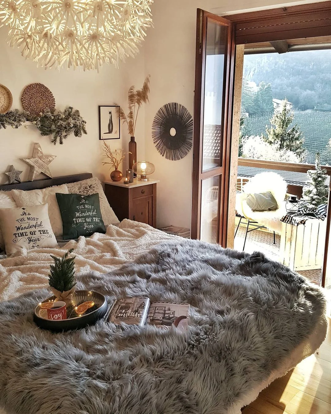 Cozy Winter Bedroom Escape