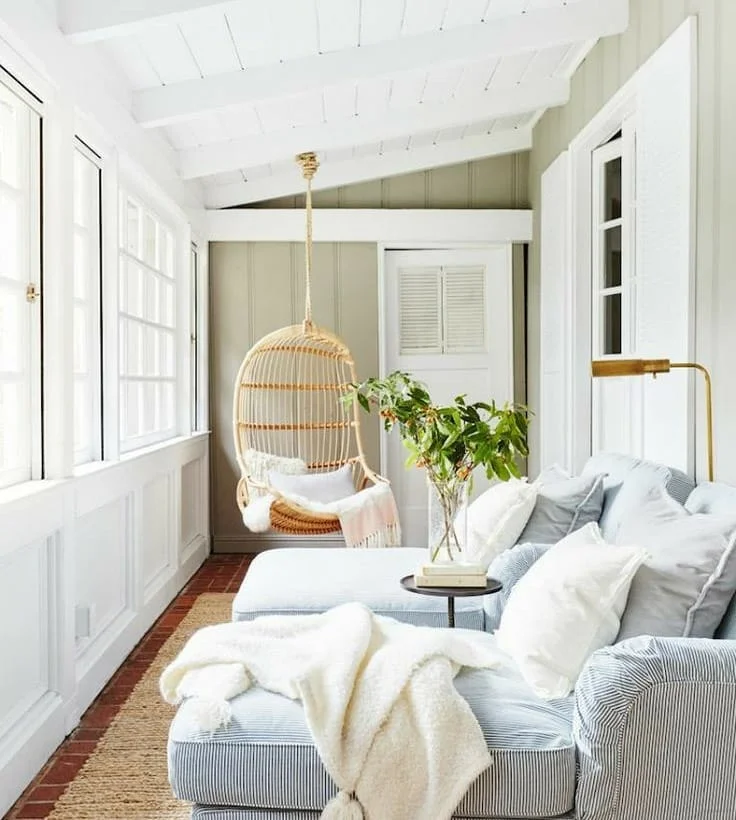 Relaxing Coastal Sunroom