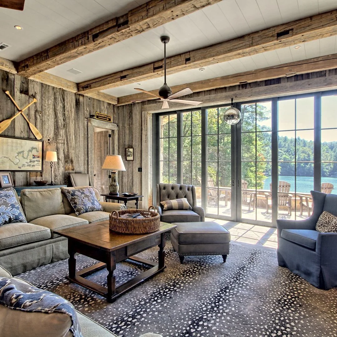 Rustic Speckled Rug Lakeside Living Room