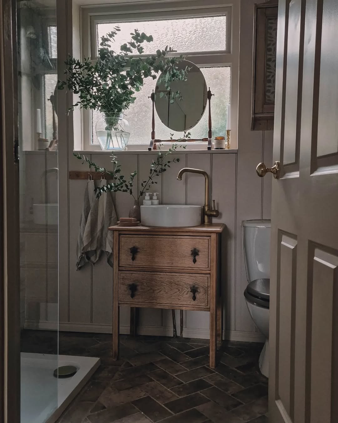 Rustic Chic Bathroom