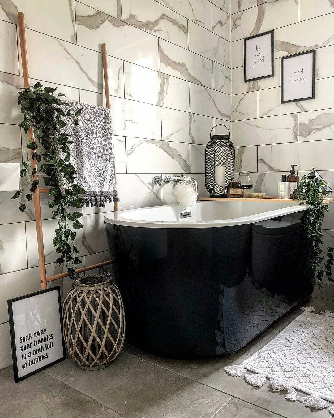 Scandinavian Chic Bath Escape