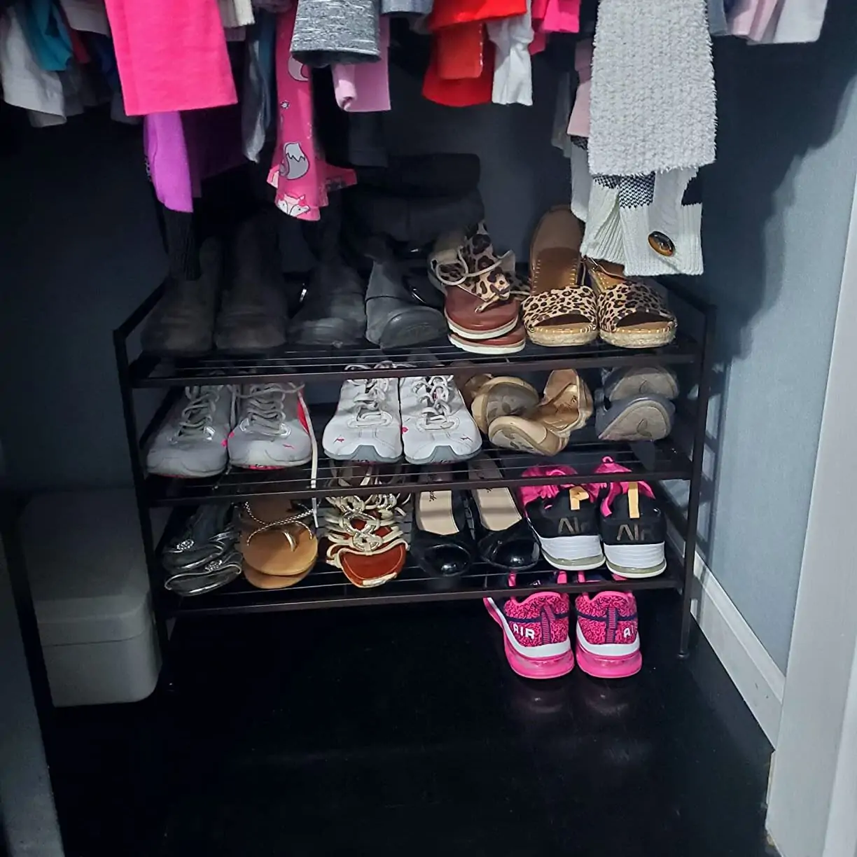 Compact Mocha Shoe Rack for Nine Pairs