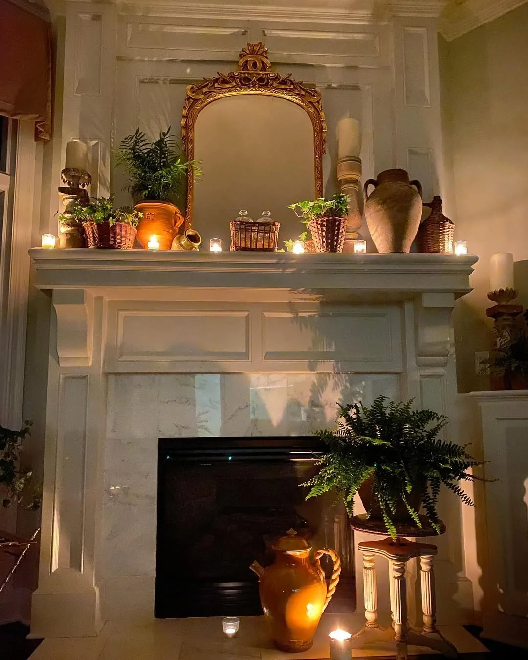 Romantic Summer Mantel with Candlelight