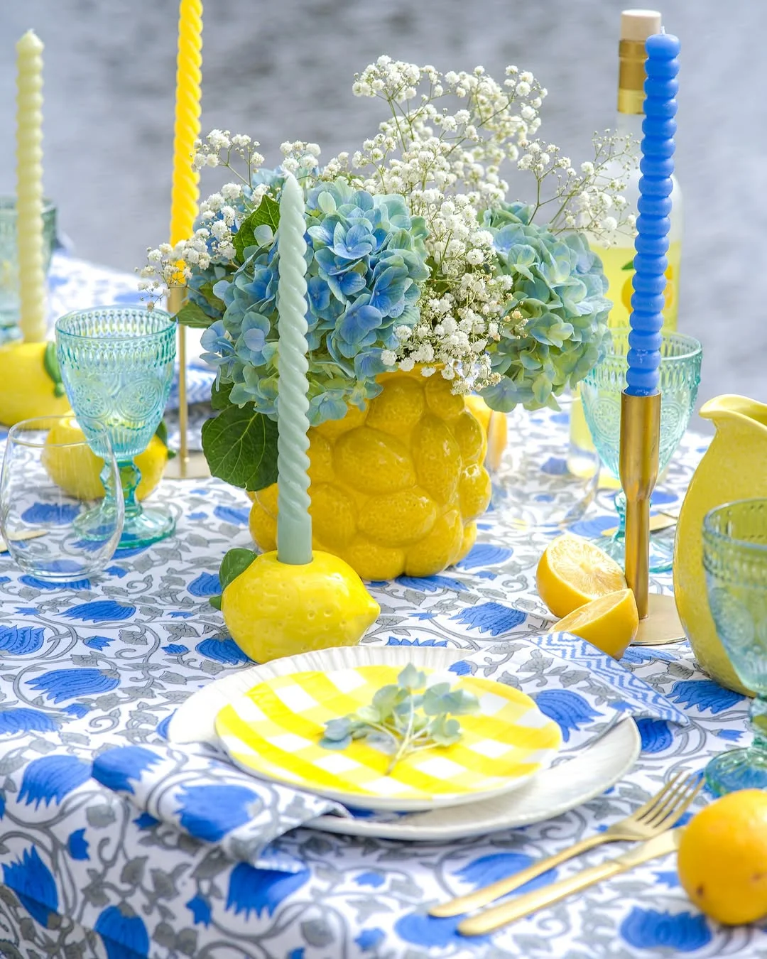 Lemon &amp; Blue Summer Tablescape