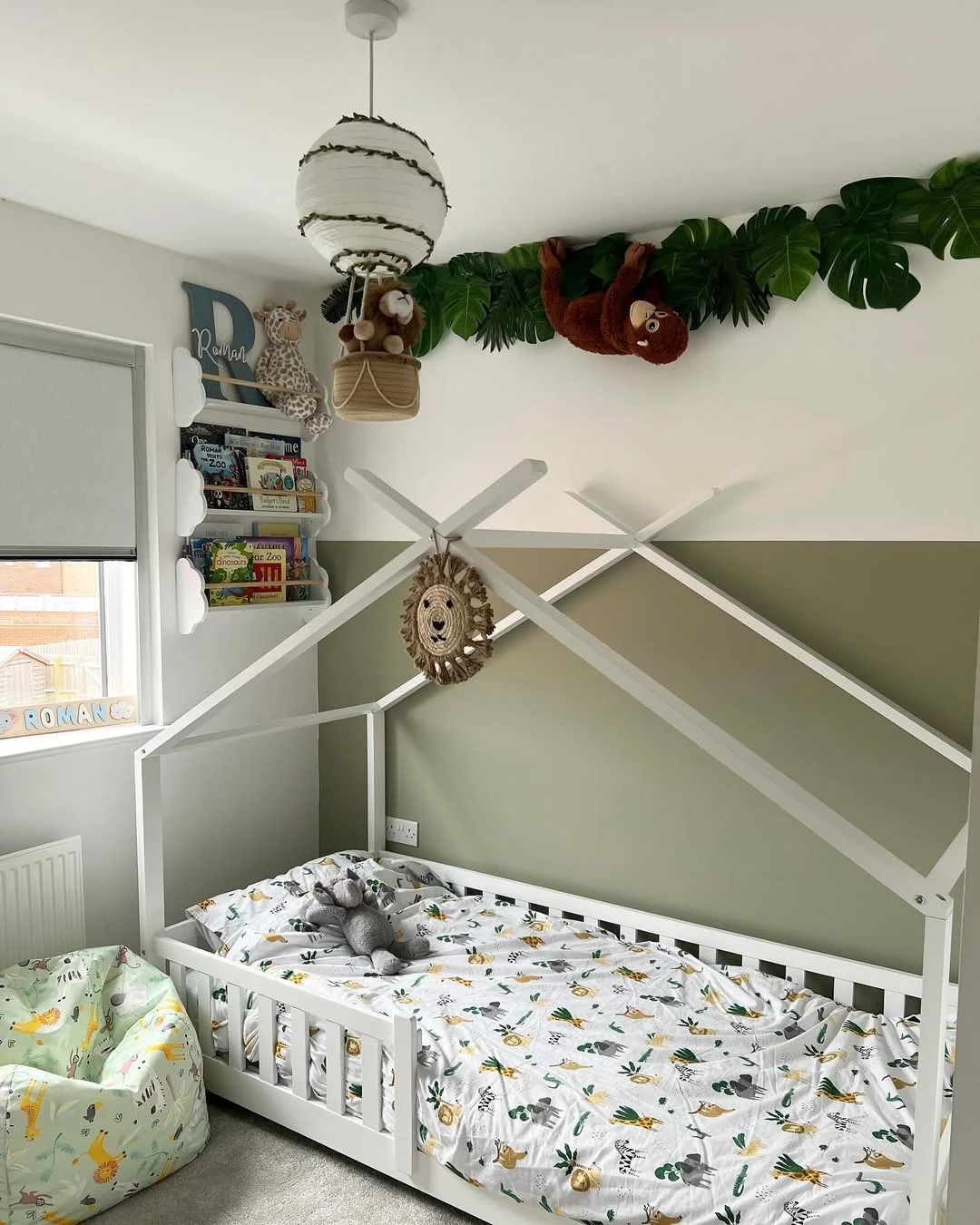 Roman&#39;s Jungle Adventure Bedroom