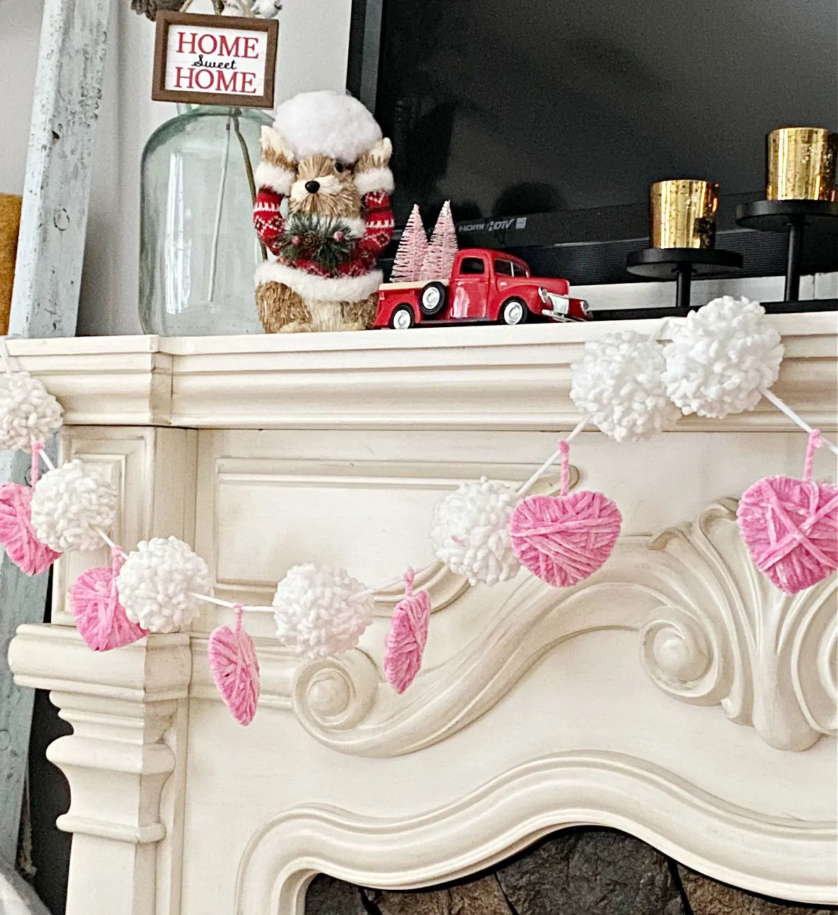 Yarn Wrapped Hearts Valentine Garland