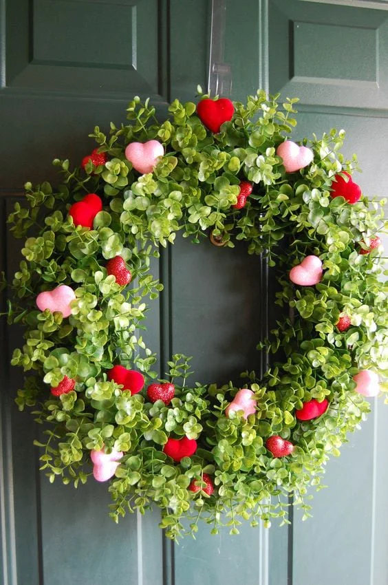 DIY Felt Heart and Greenery Wreath