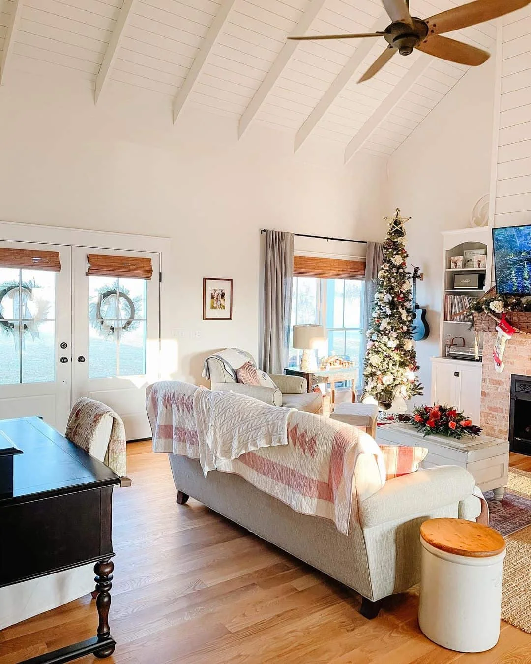 Vaulted Ceiling Living Room with Christmas Tree