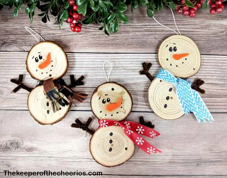 DIY Wood Slice Snowman Ornaments