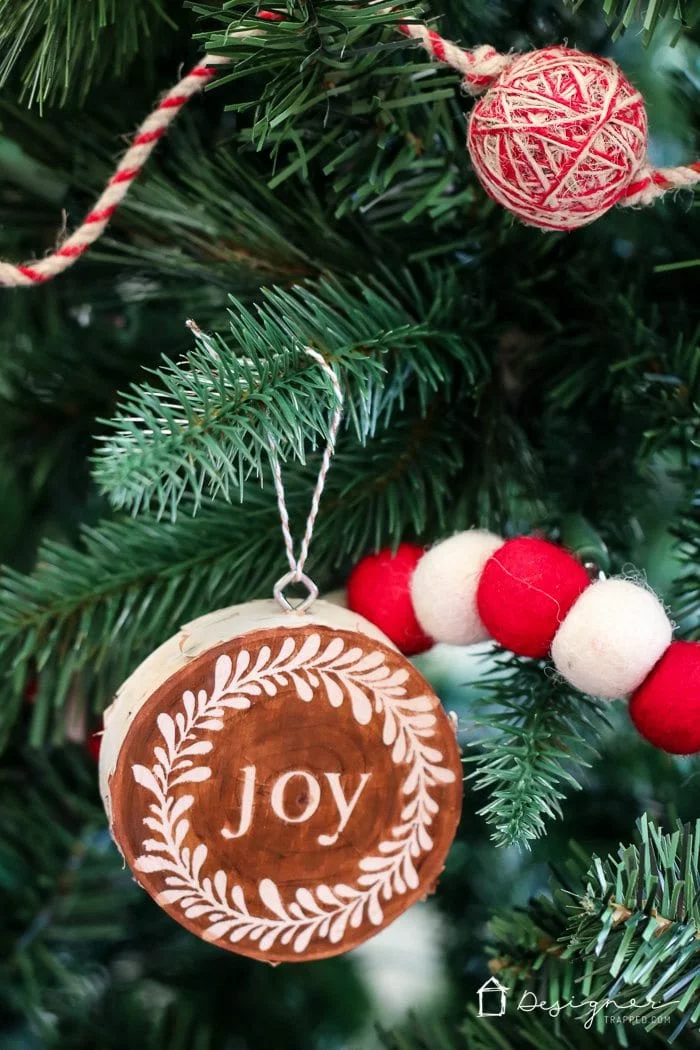 Beautiful DIY Wooden Ornaments